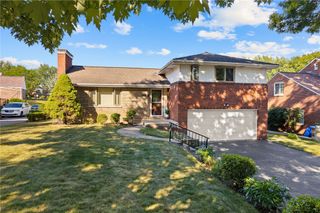 505 Oxford Blvd, Mt Lebanon, PA 15243