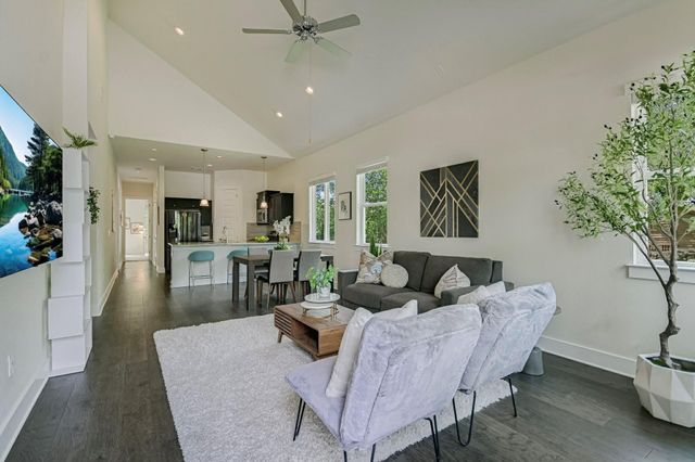 100 Virtus BND, Austin, TX 78702