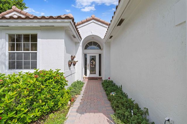 12800 Yardley Drive, Boca Raton, FL 33428