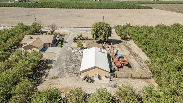 5290 N Bishop Avenue, Fresno, CA 93723