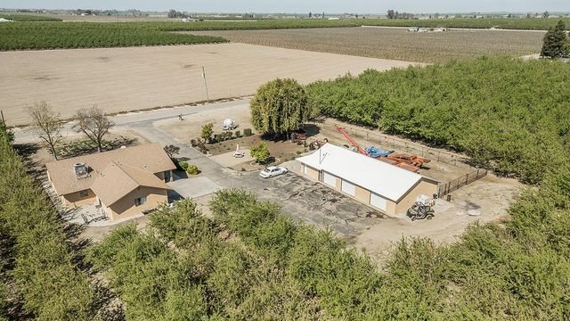 5290 N Bishop Avenue, Fresno, CA 93723