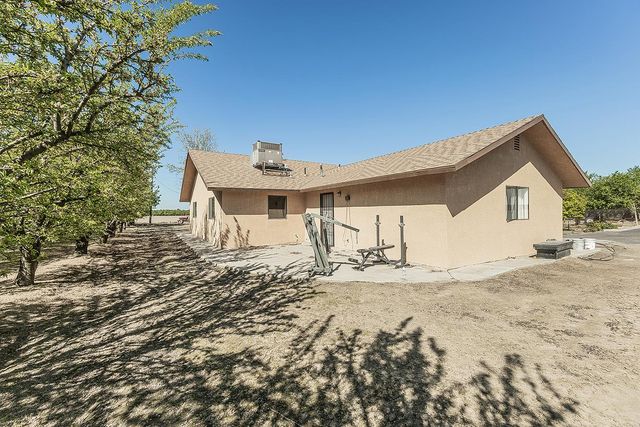 5290 N Bishop Avenue, Fresno, CA 93723