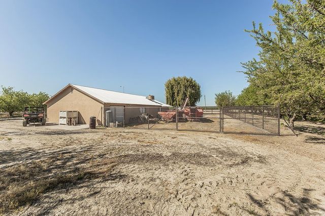 5290 N Bishop Avenue, Fresno, CA 93723