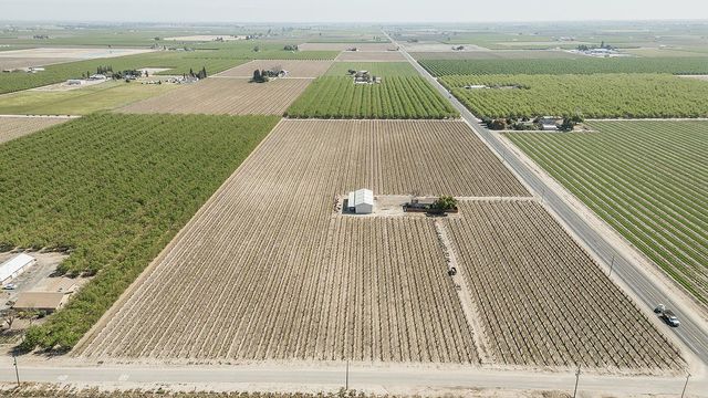 5290 N Bishop Avenue, Fresno, CA 93723