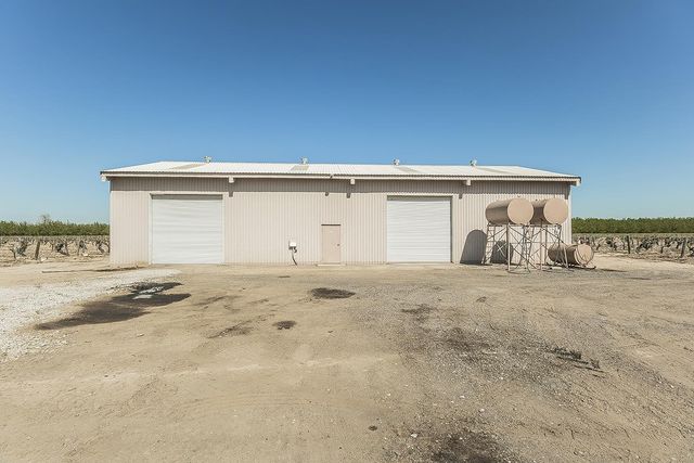 5290 N Bishop Avenue, Fresno, CA 93723