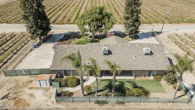5290 N Bishop Avenue, Fresno, CA 93723