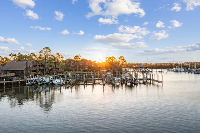 659 Davis Road, League City, TX 77573