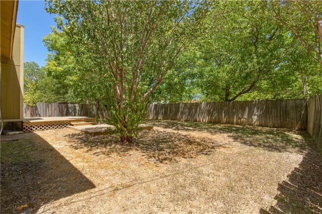 504 Purple Sage DR, Round Rock, TX 78681