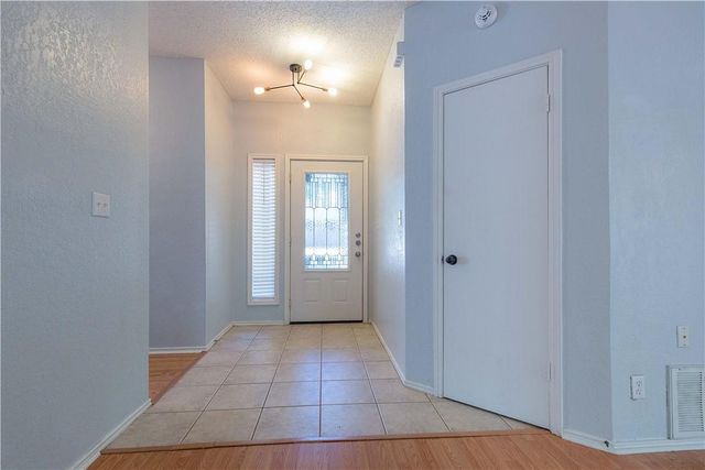 504 Purple Sage DR, Round Rock, TX 78681