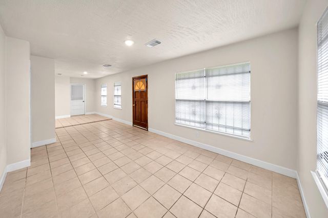 3032 Briarwick Lane, Houston, TX 77093
