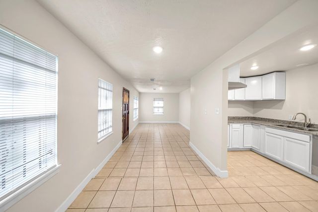 3032 Briarwick Lane, Houston, TX 77093