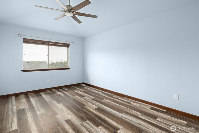 1033 Lyle Ridge Circle, Oak Harbor, WA 98277