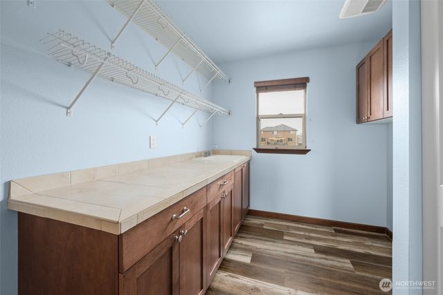 1033 Lyle Ridge Circle, Oak Harbor, WA 98277