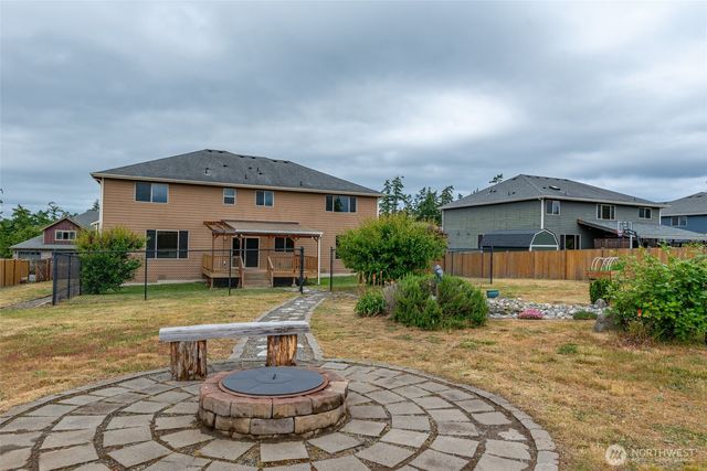 1033 Lyle Ridge Circle, Oak Harbor, WA 98277