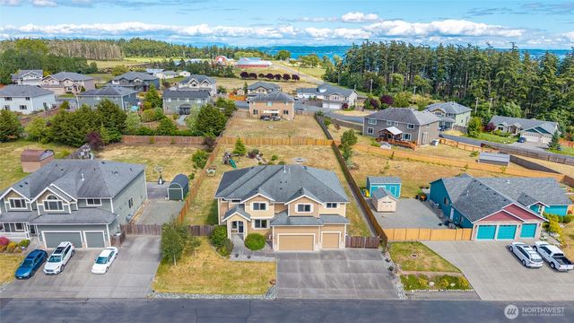 1033 Lyle Ridge Circle, Oak Harbor, WA 98277