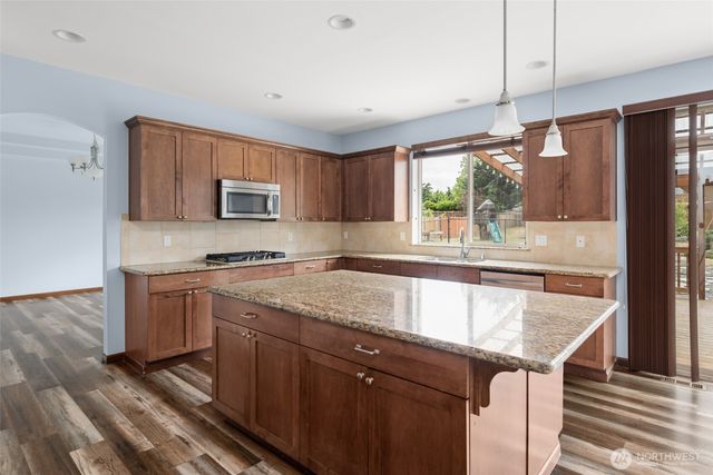 1033 Lyle Ridge Circle, Oak Harbor, WA 98277