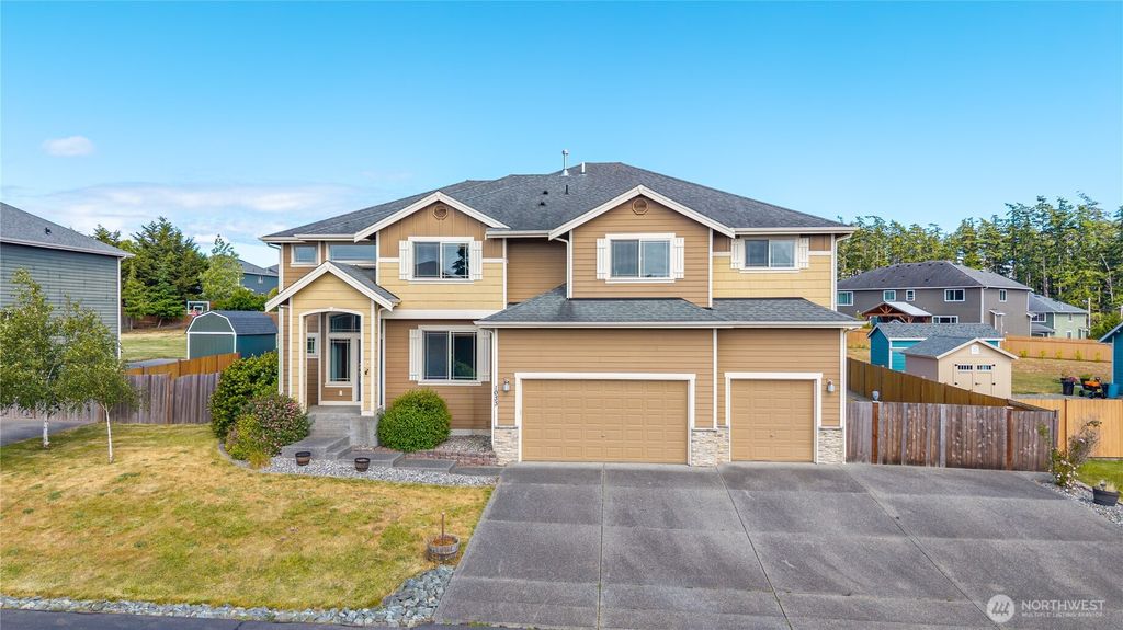 1033 Lyle Ridge Circle, Oak Harbor, WA 98277
