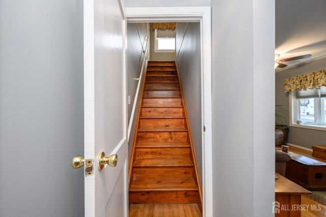 35 Brown Drive, Hamilton, NJ 08690