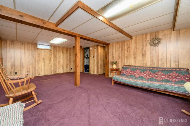 35 Brown Drive, Hamilton, NJ 08690