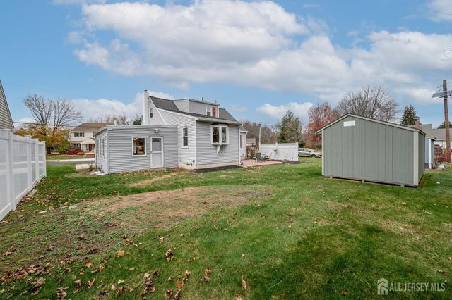 35 Brown Drive, Hamilton, NJ 08690