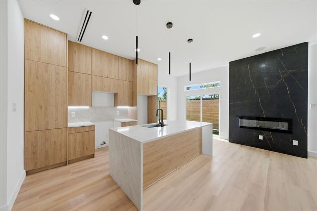 6415 Lamayah Street, Houston, TX 77091