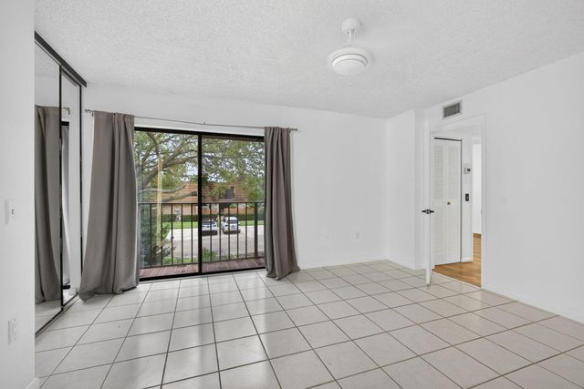 168 Heritage Way, West Palm Beach, FL 33407