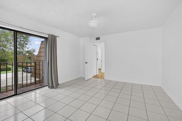 168 Heritage Way, West Palm Beach, FL 33407