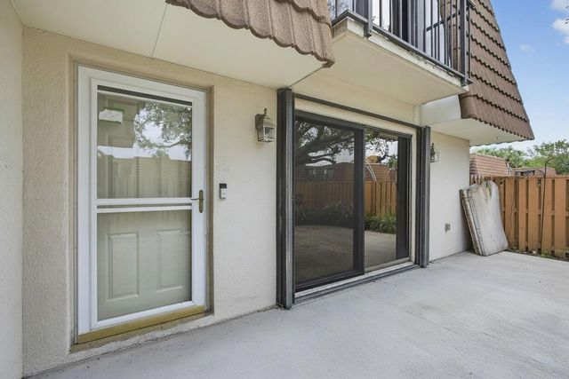 168 Heritage Way, West Palm Beach, FL 33407