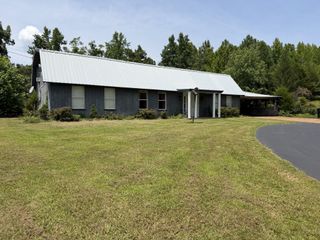 232 Cane Creek Rd, Hohenwald, TN 38462