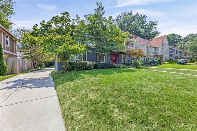437 W 66th Terrace, Kansas City, MO 64113