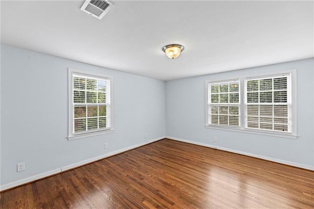 437 W 66th Terrace, Kansas City, MO 64113