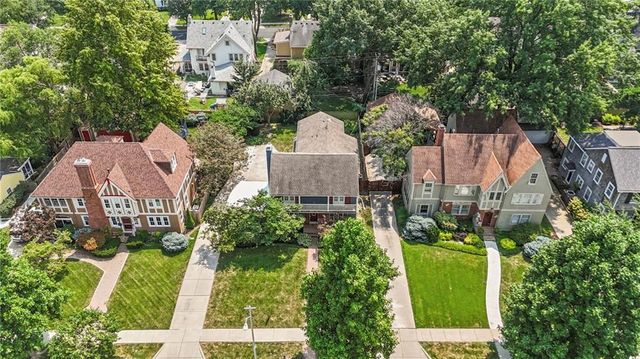 437 W 66th Terrace, Kansas City, MO 64113