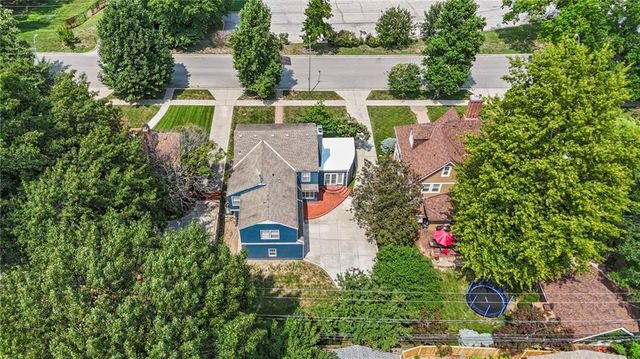 437 W 66th Terrace, Kansas City, MO 64113