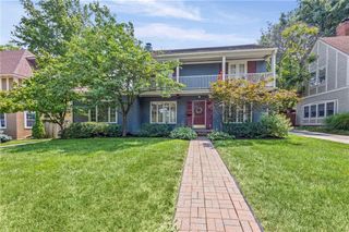 437 W 66th Terrace, Kansas City, MO 64113