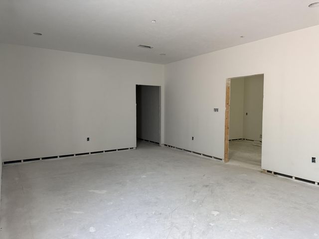 153 Country Club Ext, Leesville, LA 71446