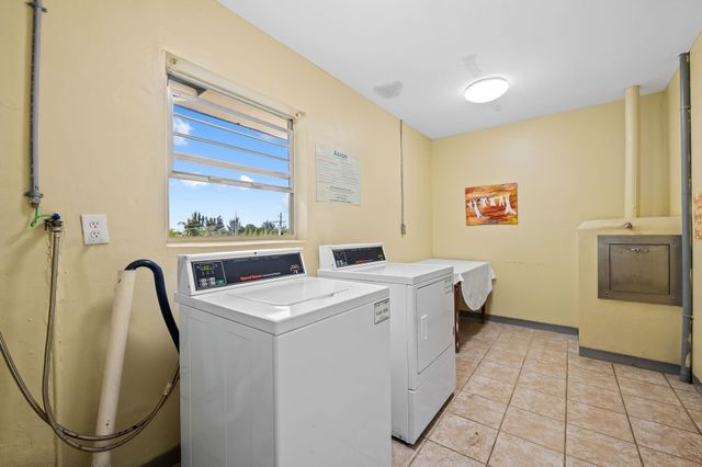 5151 W Oakland Park Boulevard 309, Lauderdale Lakes, FL 33313
