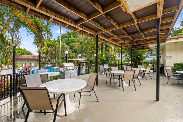 5151 W Oakland Park Boulevard 309, Lauderdale Lakes, FL 33313