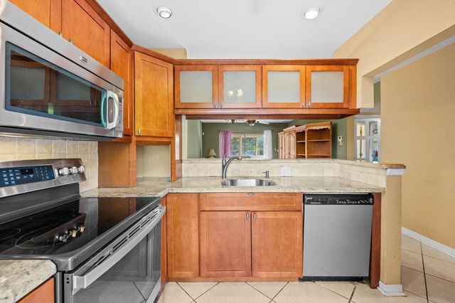 5151 W Oakland Park Boulevard 309, Lauderdale Lakes, FL 33313