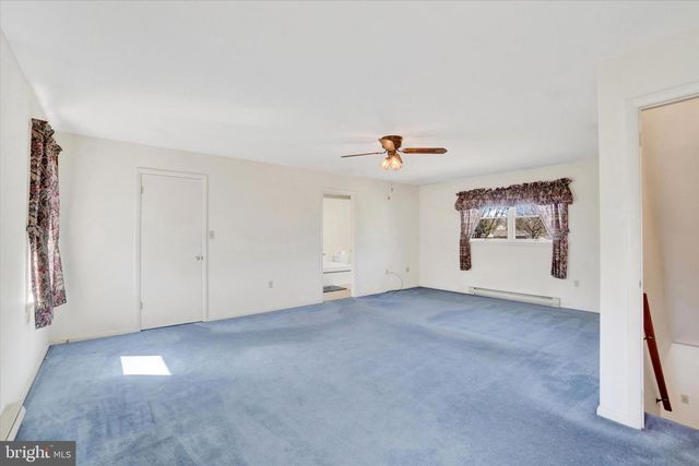 3242 ELMAE DR, Lancaster, PA 17601