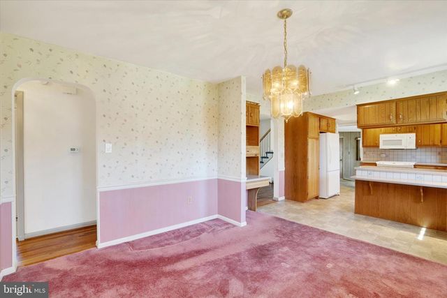 3242 ELMAE DR, Lancaster, PA 17601