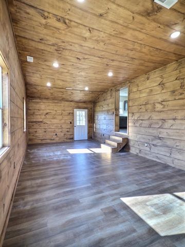 822 County Road 160 A, Fremont, MO 63941