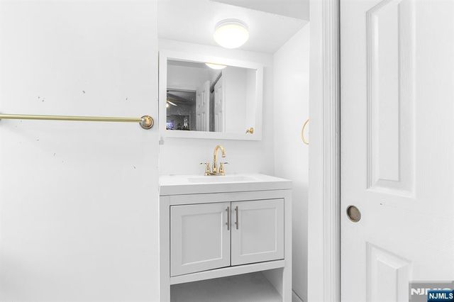 2 Somerset Street, Garfield, NJ 07026