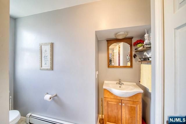 2 Somerset Street, Garfield, NJ 07026