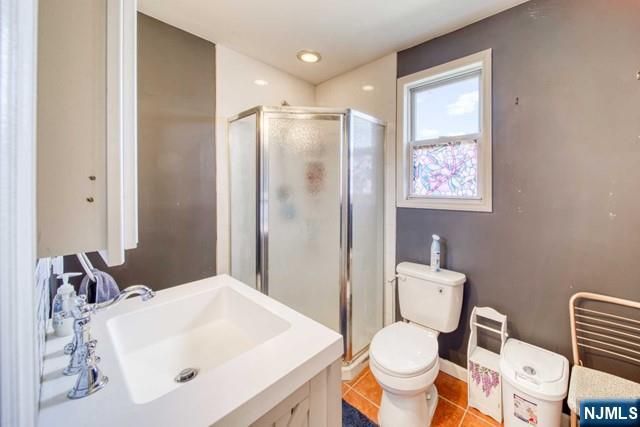 2 Somerset Street, Garfield, NJ 07026