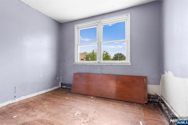 2 Somerset Street, Garfield, NJ 07026