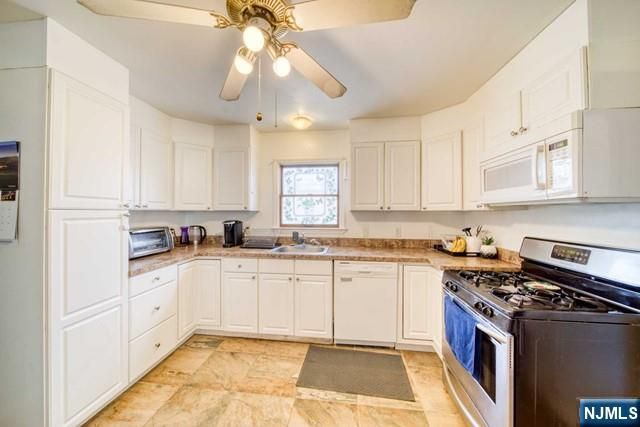 2 Somerset Street, Garfield, NJ 07026