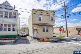 2 Somerset Street, Garfield, NJ 07026