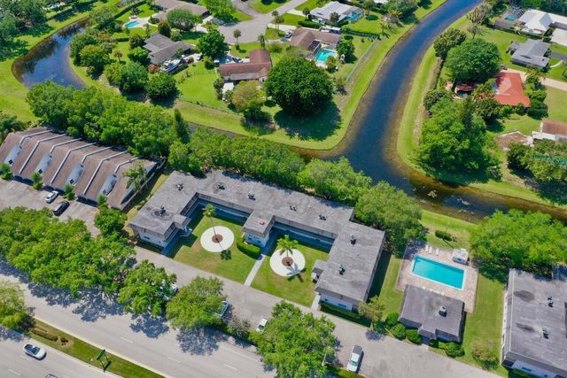 10193 N Military Drive 203, Palm Beach Gardens, FL 33410
