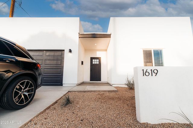 1619 S 15TH Avenue, Phoenix, AZ 85007