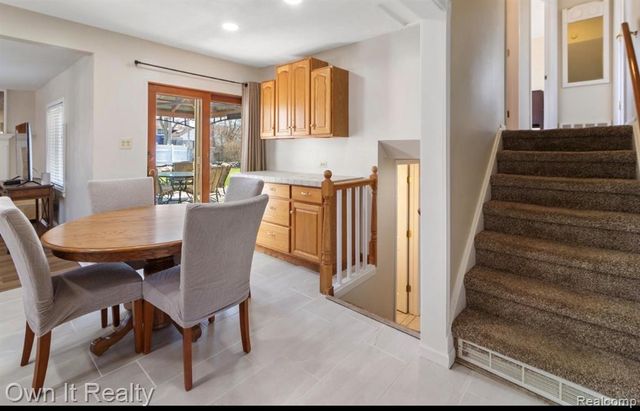 33112 Lynx Street, Westland, MI 48185